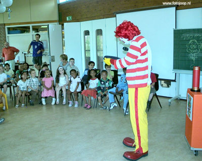 Foto 82 uit RK Regenboogl2