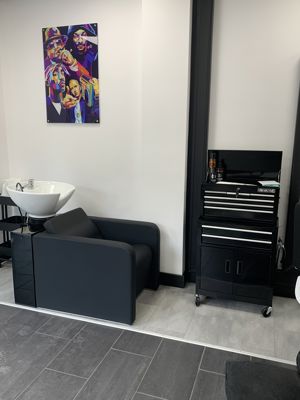 Foto 9 uit Opening Kapsalon