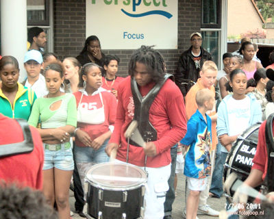 Foto 89 uit carnaval 2006 b.w