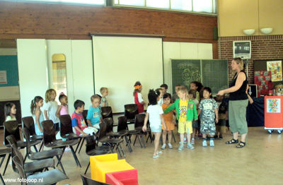 Foto 54 uit RK Regenboogl2