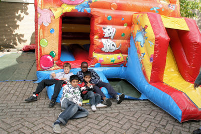 Foto 28 uit StraatBurendag25_09