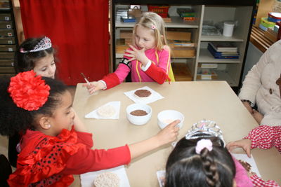 Foto 144 uit RKregenboogcarnaval