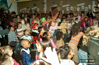 Foto 214 uit sinterklaas 2006 new