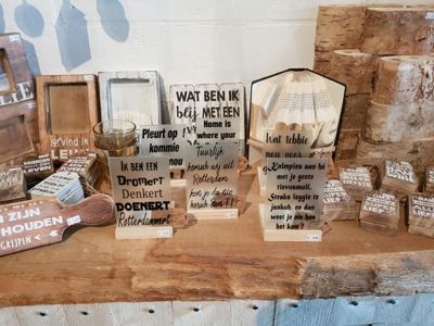 Foto 19 uit De Bloemenboetiek