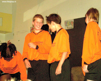 Foto 98 uit afscheidsfeestgroep8