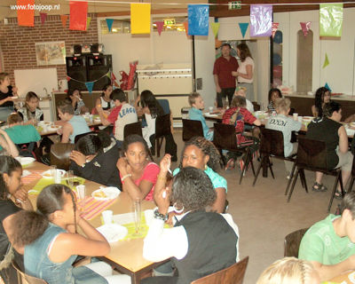 Foto 24 uit afscheidsfeestgroep8