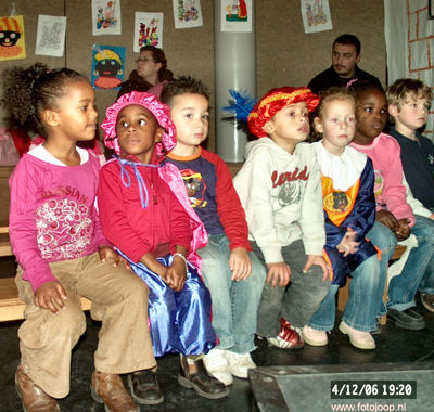 Foto 163 uit sinterklaas 2006 new