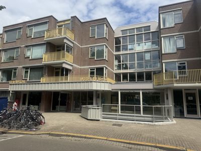 Foto 15 uit X- VERBOUWING IJSSELBURGH.geplaatst 16-5-26 Opening 26-5-26