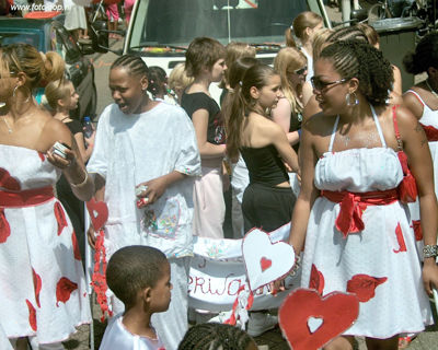Foto 122 uit Carnaval 2007 b.w