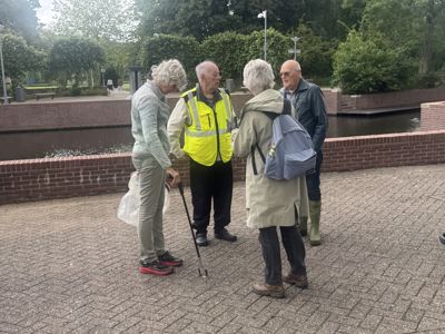Foto 9 uit X-  Opruimactie Vrijwilligers Beverwaard 13-6-26