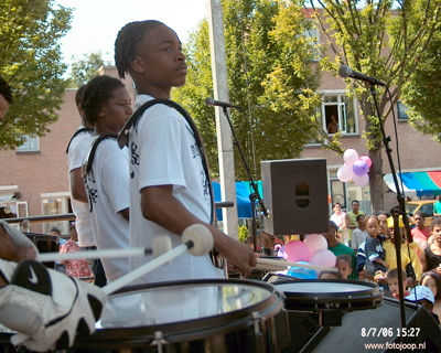 Foto 199 uit carnaval 2006 b.w