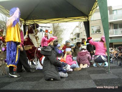Foto 82 uit sinterklaas2005