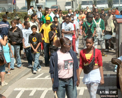 Foto 138 uit carnaval 2006 b.w