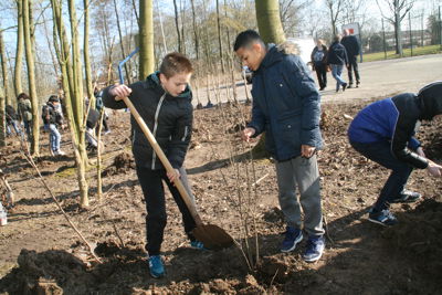 Foto 38 uit Boomplantdag16-3