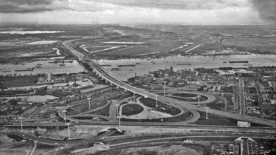 Foto 677 uit BRIENENOORDBRUG