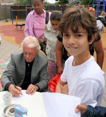 Foto 10 uit RK Regenboog18-06