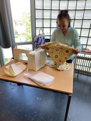 Foto 11 uit naai lesbij Darling