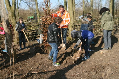 Foto 45 uit Boomplantdag16-3