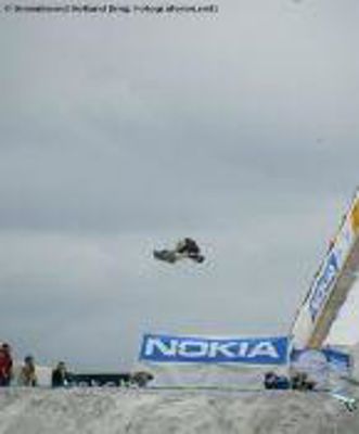 Foto 53 uit big air snowboarden