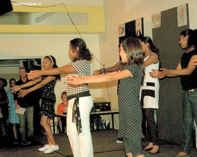 Foto 75 uit afscheidsfeestgroep8