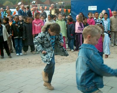 Foto 138 uit schoolsportplein07b.w