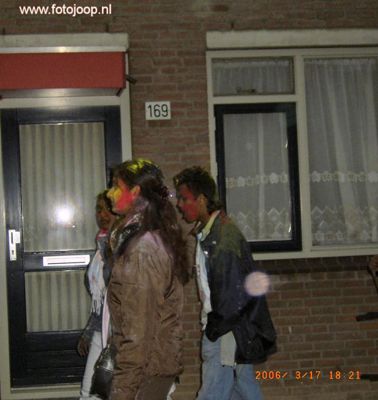 Foto 15 uit holi feest 2006 b.w
