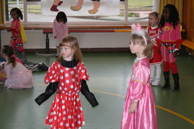 Foto 71 uit RKregenboogcarnaval