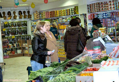 Foto 58 uit openingtokomilobi