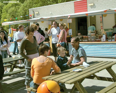 Foto 121 uit koninginnendag 07