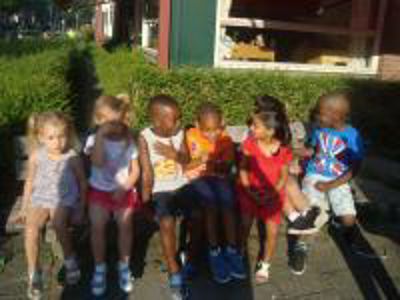 Foto 11 uit JubeleumrkRegenboog