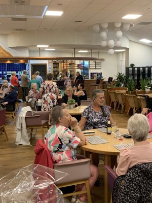 Foto 28 uit GROTE BINGO23-4