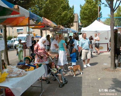 Foto 214 uit carnaval 2006 b.w