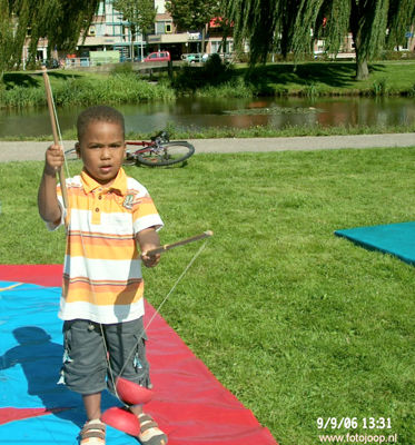 Foto 128 uit wijkparkfeest 2006