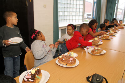 Foto 38 uit PaasBrood Versieren