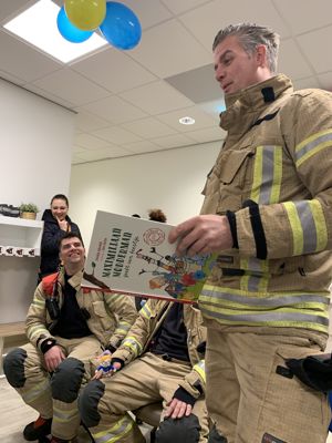 Foto 15 uit Voorlees Ontbijt25-1