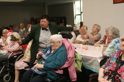 Foto 448 uit Ouderen4Daagse2016