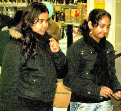 Foto 122 uit openingtokomilobi