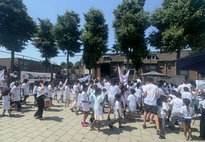 Foto 18 uit X- De Barkentijn gaat de Bladwijzer heten 1 augustus 2026