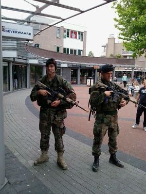 Foto 38 uit KorpsMariniersOefening