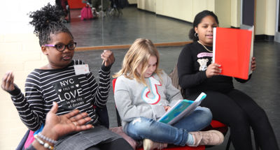 Foto 35 uit Meiden Zangkoor