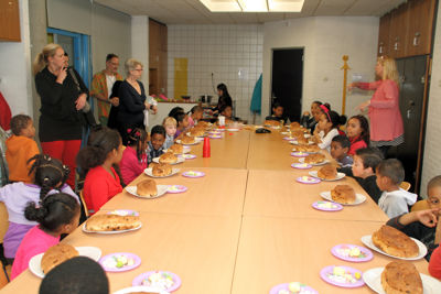 Foto 7 uit PaasBrood Versieren