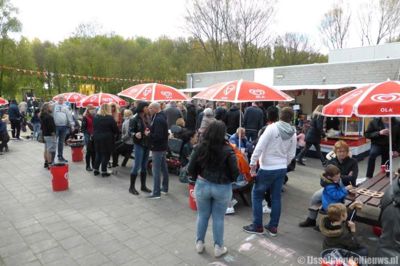 Foto 3 uit 27-4-17 Koningsdag