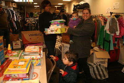 Foto 12 uit KledingBankSpeelgoed