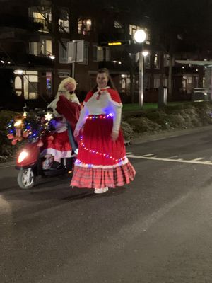 Foto 38 uit Kerstman Optocht