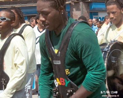 Foto 40 uit carnaval 2006 b.w