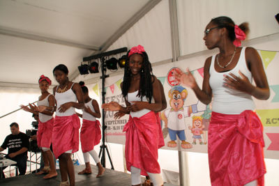 Foto 190 uit LikeJeWijkfeest14-9