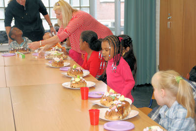 Foto 67 uit PaasBrood Versieren