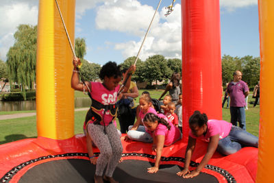 Foto 52 uit PlayGround18-08