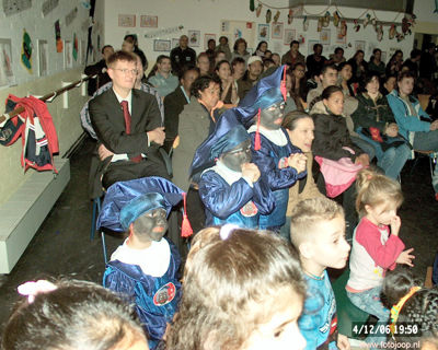 Foto 215 uit sinterklaas 2006 new