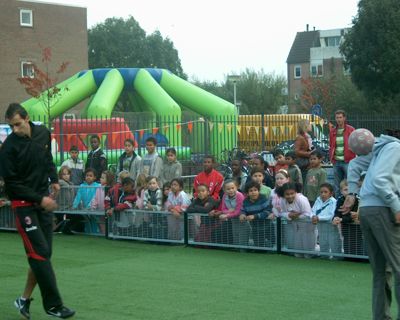 Foto 229 uit schoolsportplein07b.w